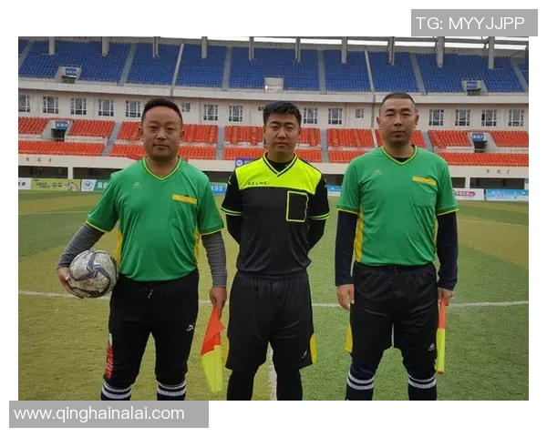 球员交易引发赛场冲突裁判如何果断处理维护比赛秩序 球员交易引发赛场冲突裁判如何果断处理维护比赛秩序